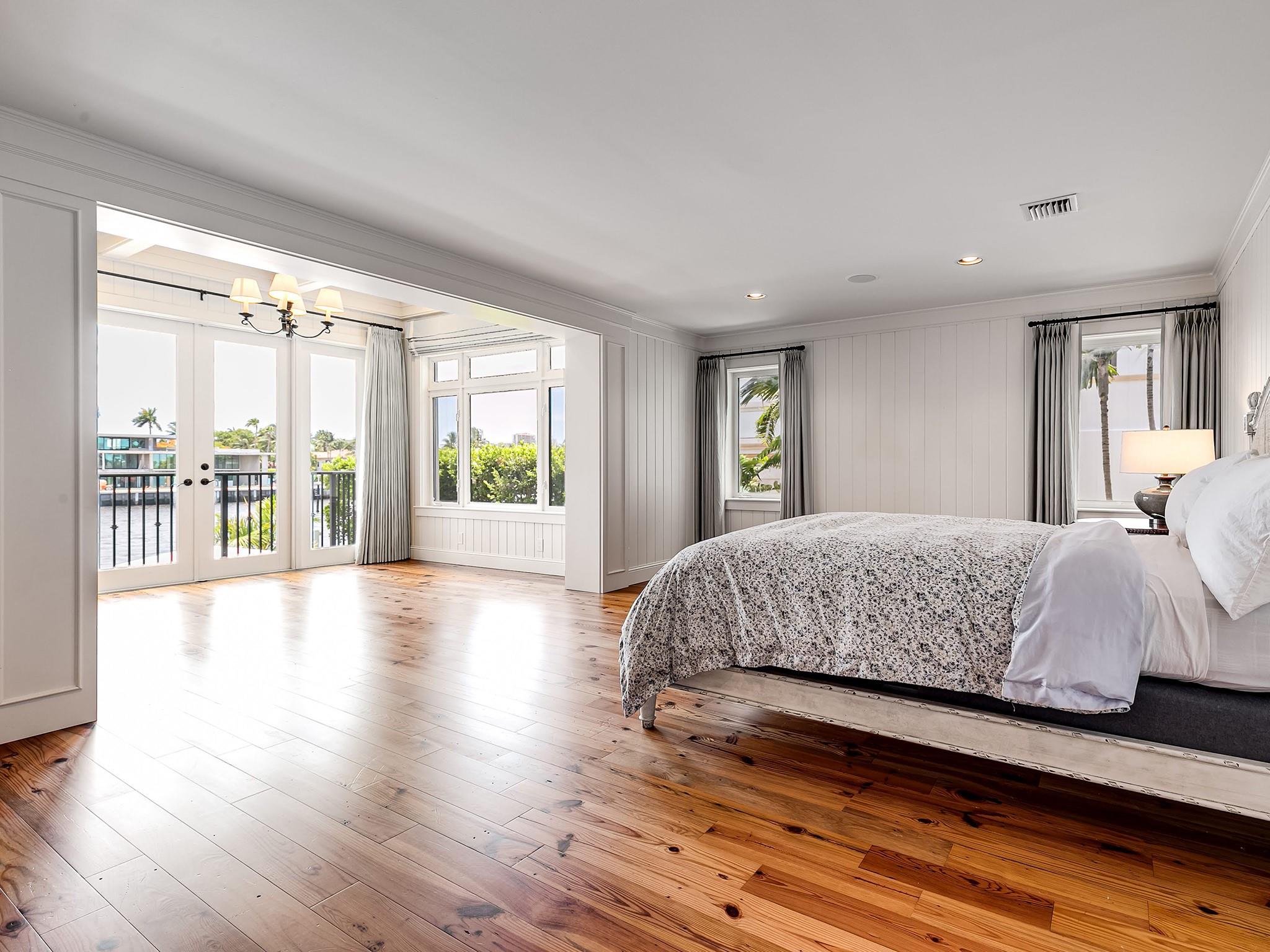 1833 SE 7th St Fort Lauderdale, FL 33316 1833 SE 7th St Fort Lauderdale, FL 33316