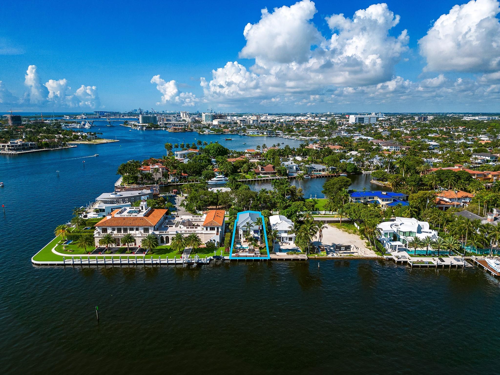 1833 SE 7th St Fort Lauderdale, FL 33316 1833 SE 7th St Fort Lauderdale, FL 33316