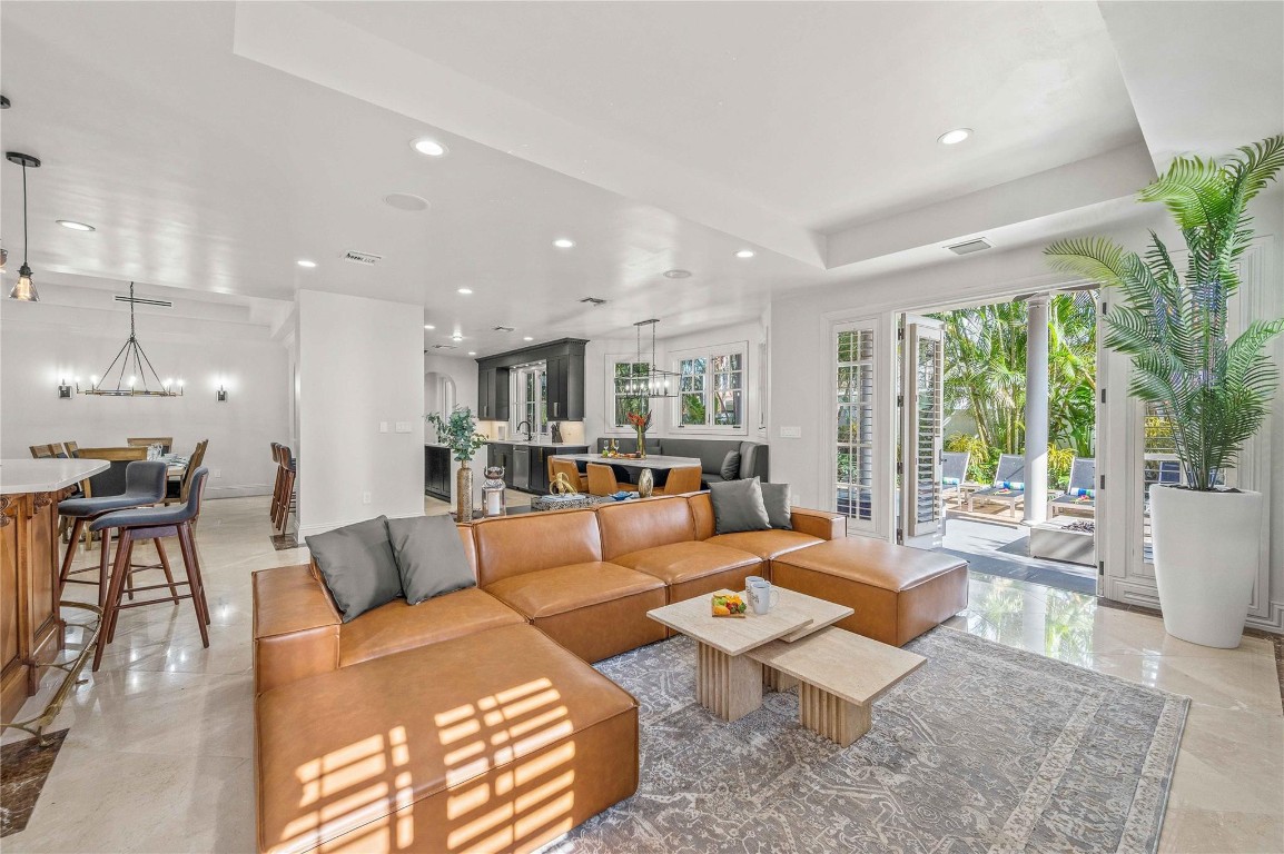 1958 SE 21st Fort Lauderdale, FL 33316