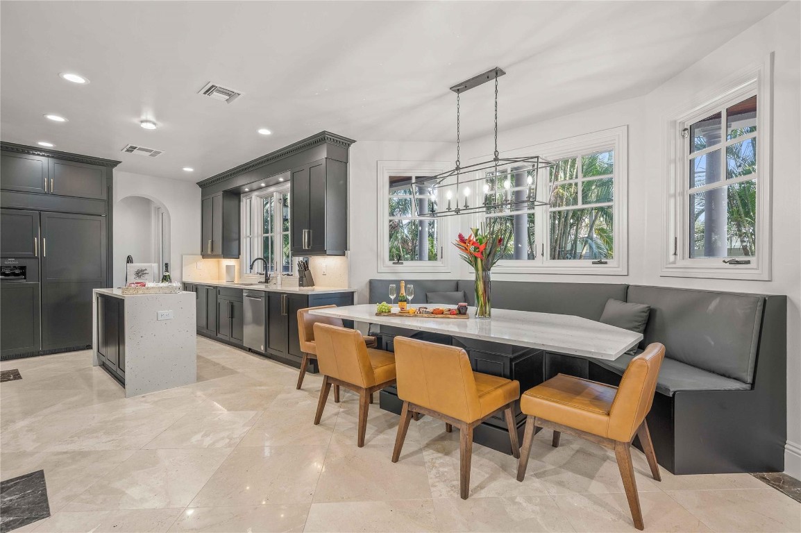 1958 SE 21st Fort Lauderdale, FL 33316