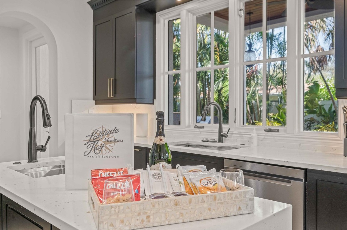 1958 SE 21st Fort Lauderdale, FL 33316