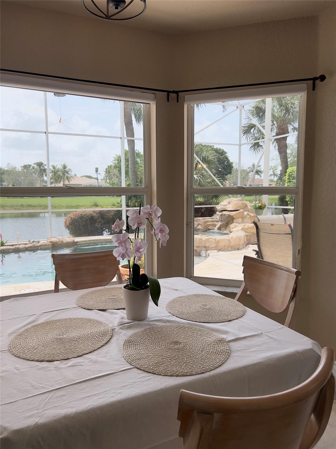 1423 SW 158th Ave Pembroke Pines, FL 33027