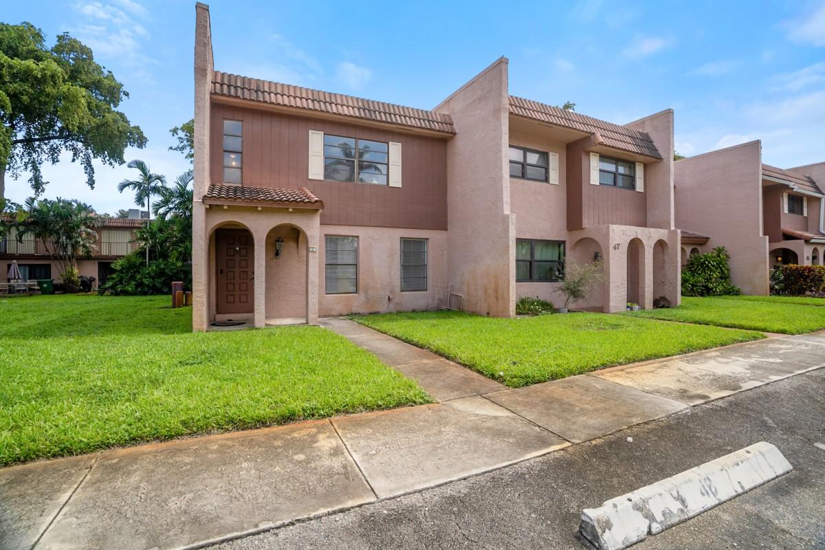 48 Madrid Ln #1-16