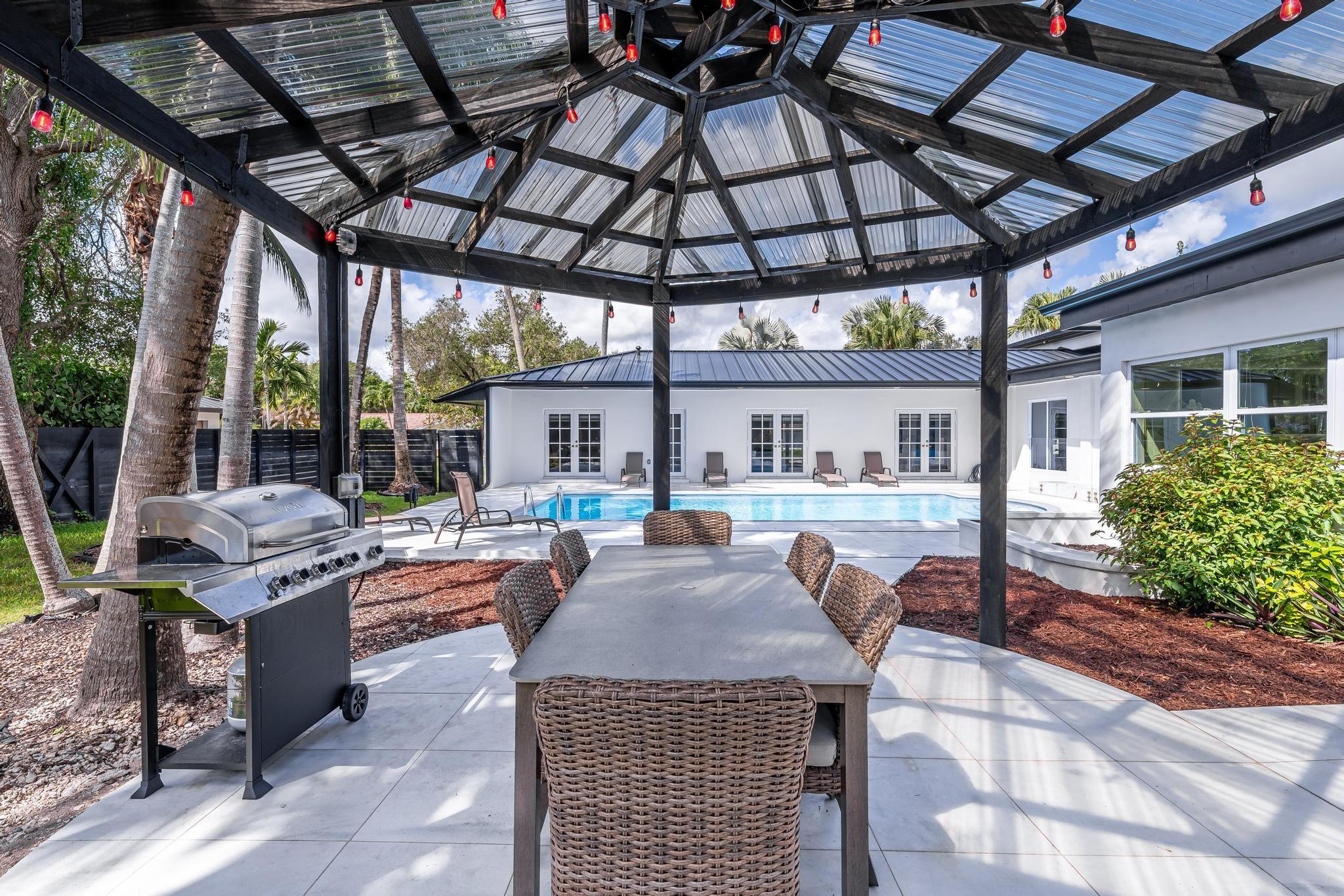 15201 SW 74th Pl Palmetto Bay, FL 33157