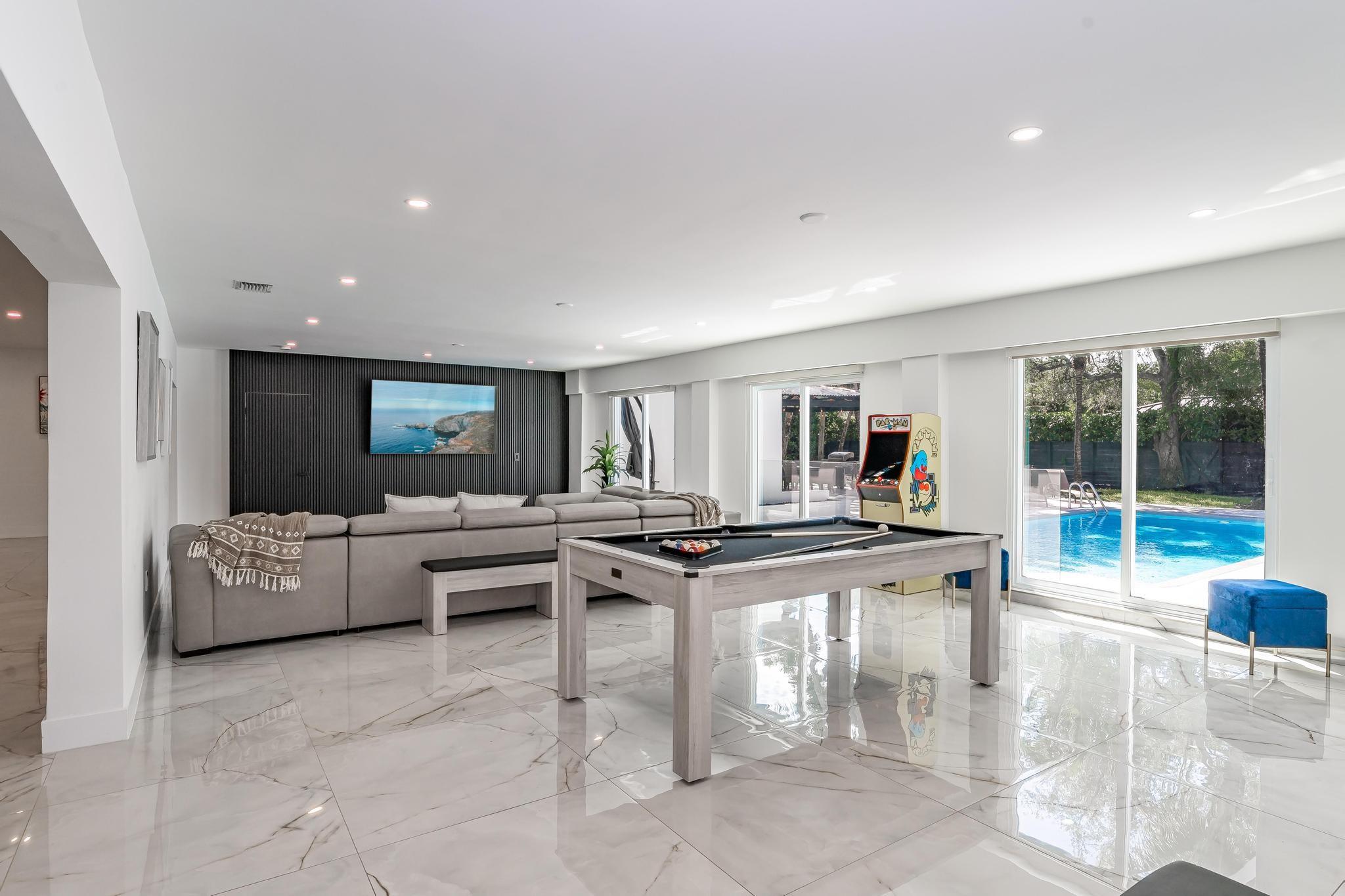 15201 SW 74th Pl Palmetto Bay, FL 33157