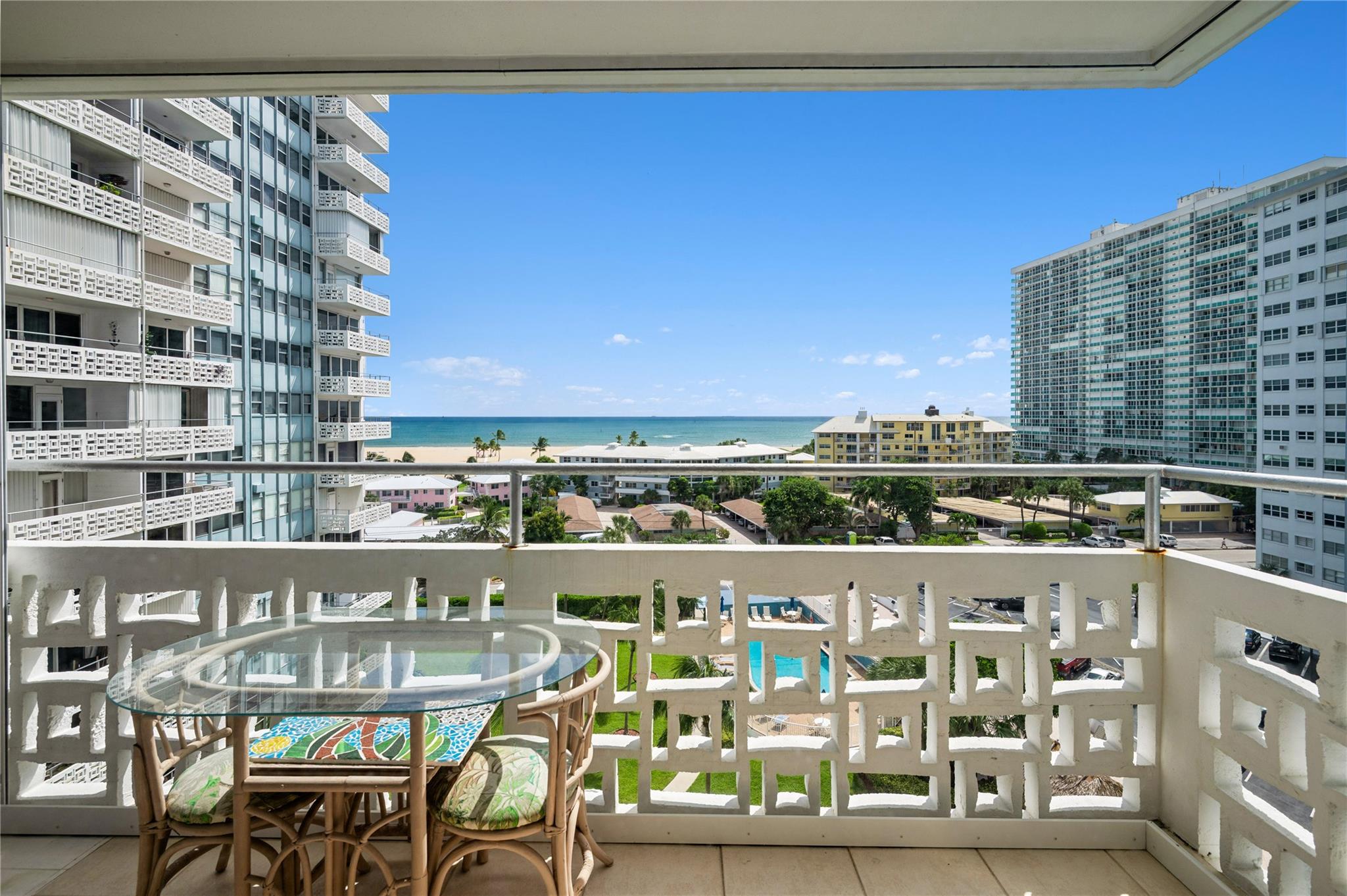 1900 S Ocean Dr #810