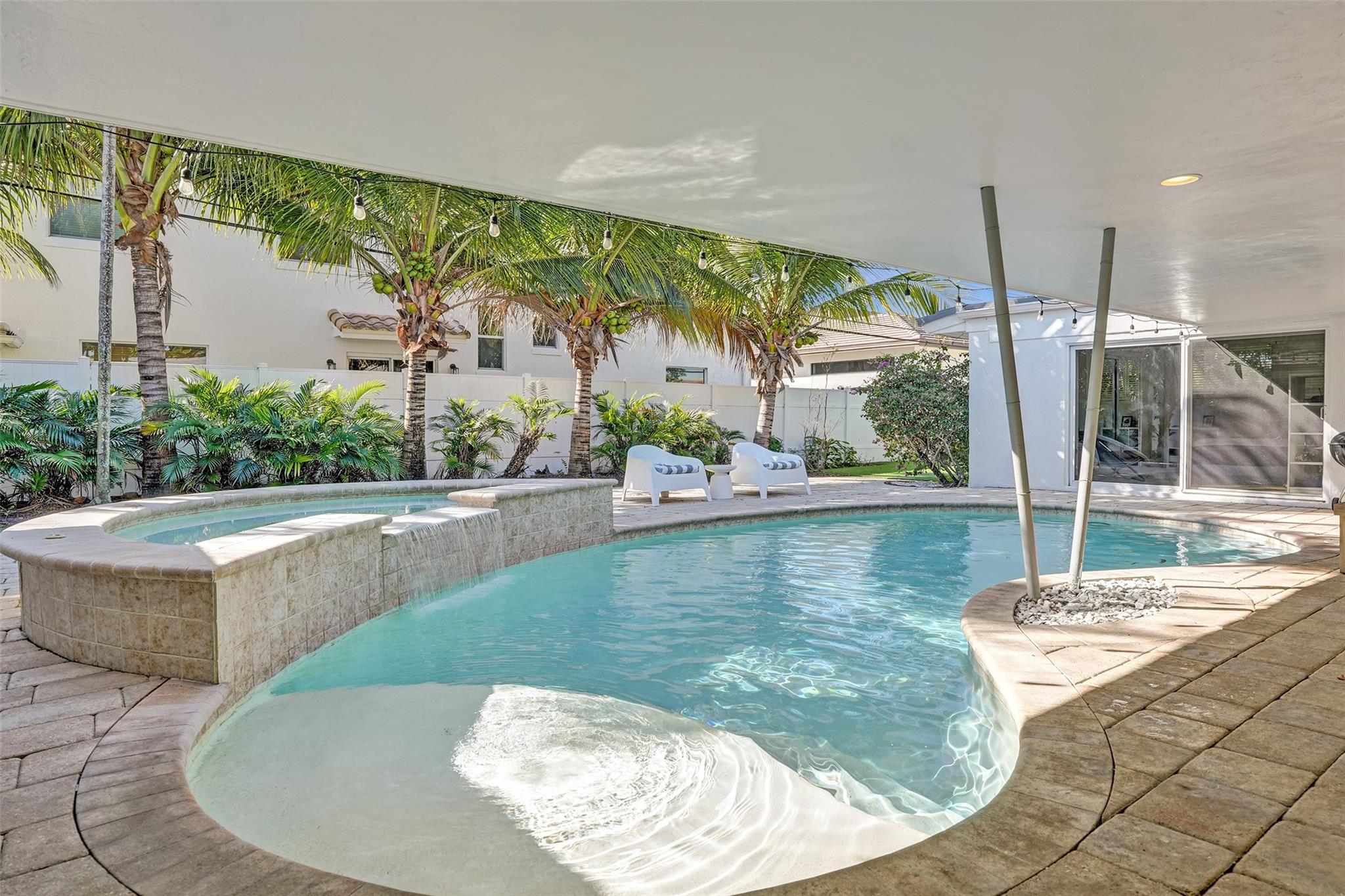 2740 NE 29th St Fort Lauderdale, FL 33306