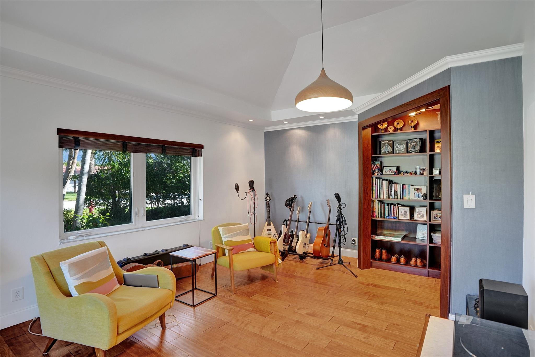 2740 NE 29th St Fort Lauderdale, FL 33306