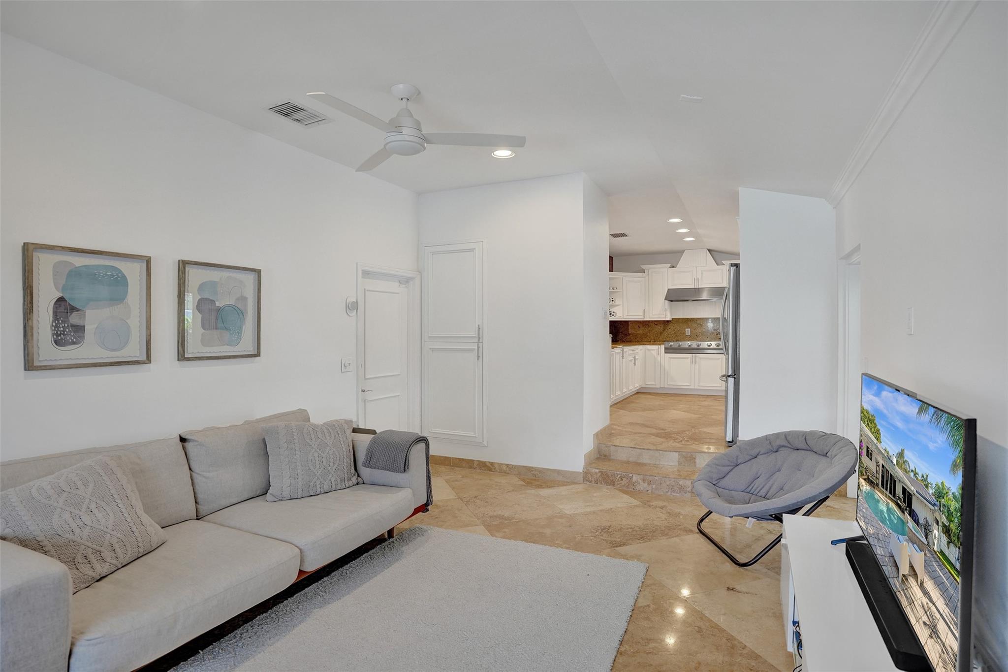 2740 NE 29th St Fort Lauderdale, FL 33306