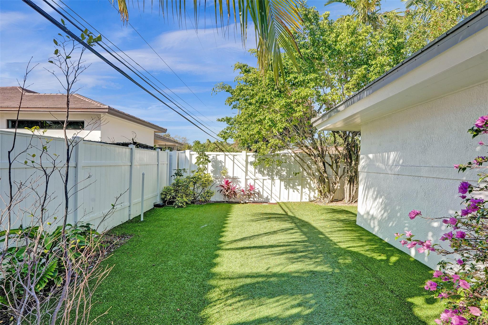 2740 NE 29th St Fort Lauderdale, FL 33306