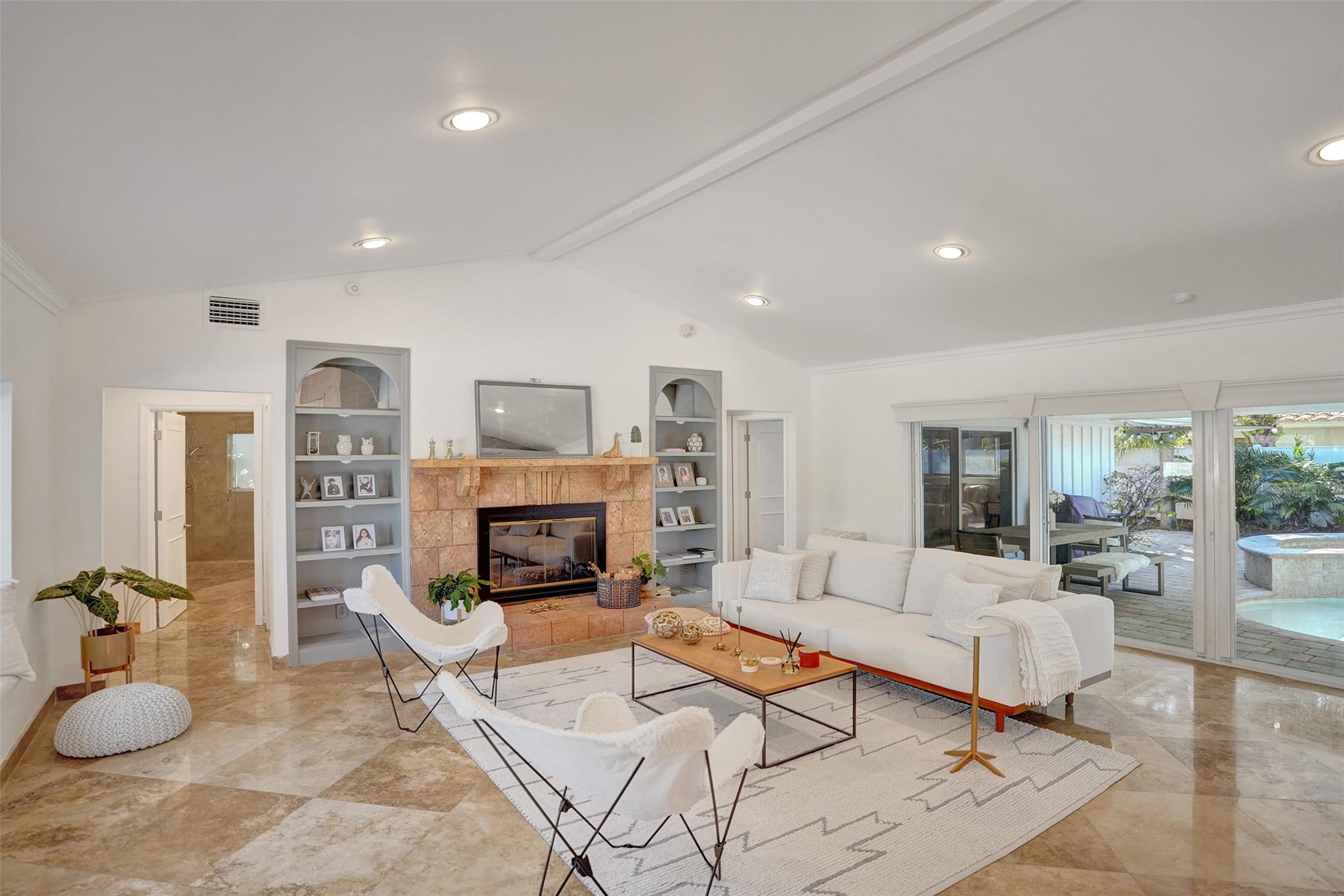 2740 NE 29th St Fort Lauderdale, FL 33306