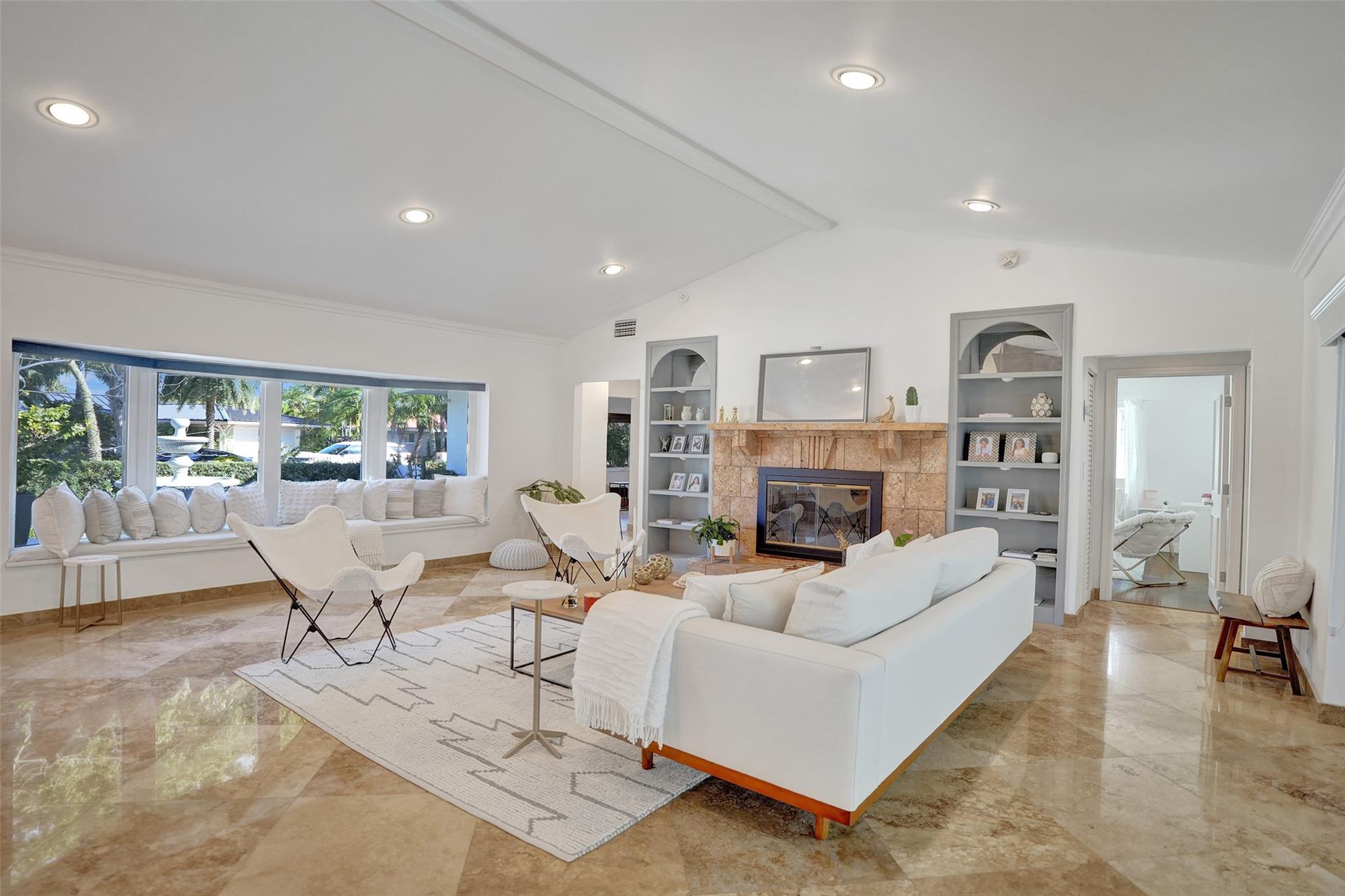 2740 NE 29th St Fort Lauderdale, FL 33306