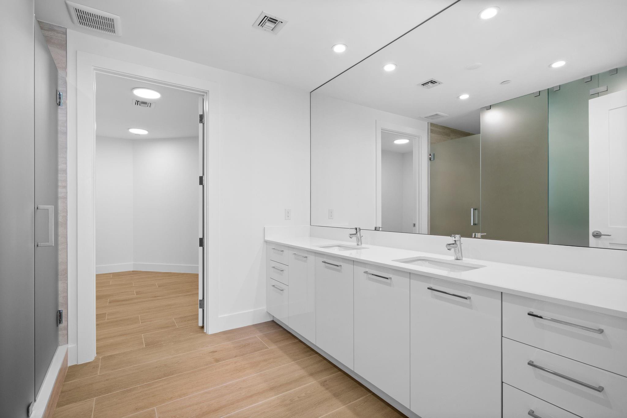 153 N Seabreeze #1005-S Fort Lauderdale, FL 33304