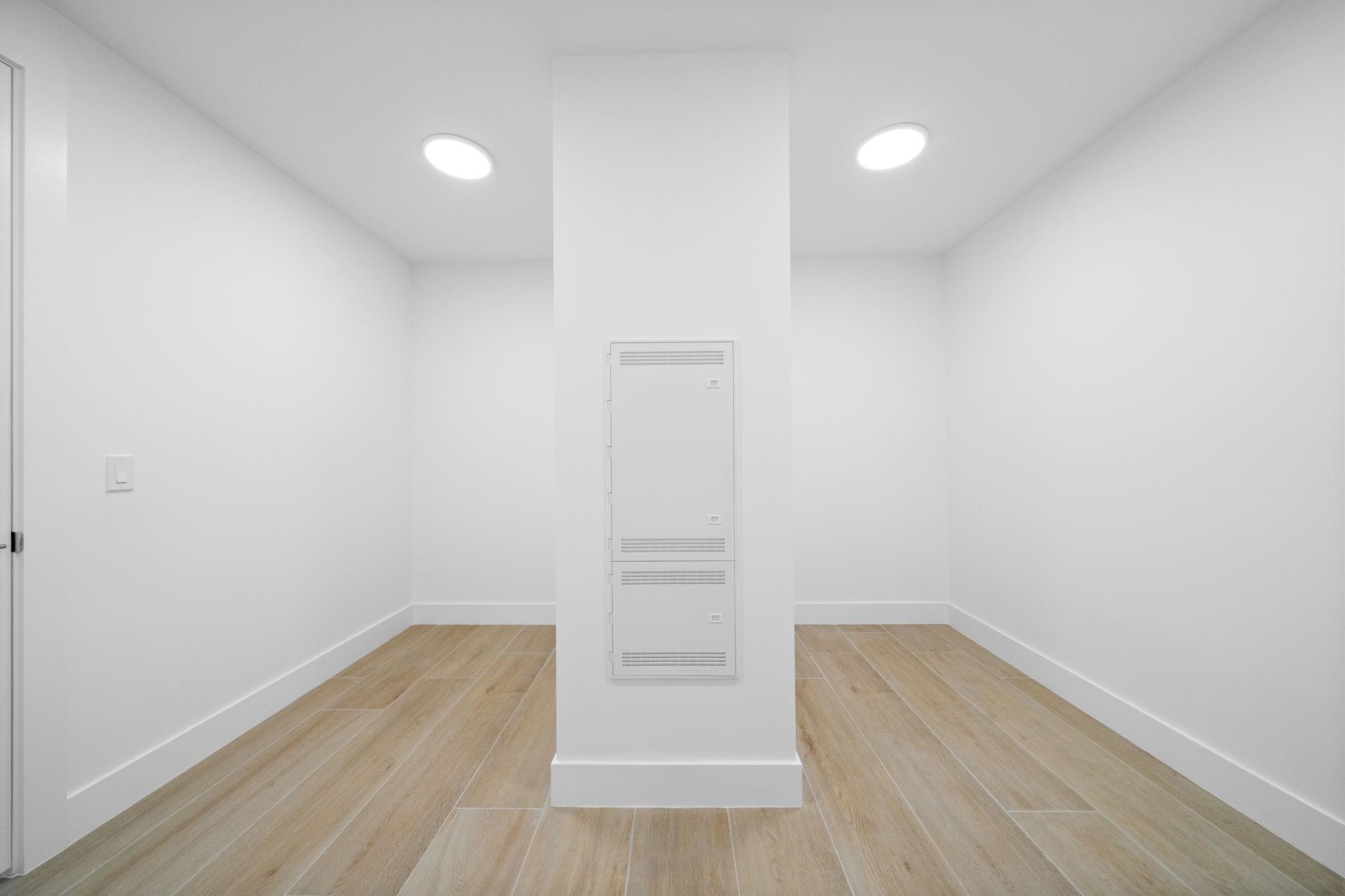 153 N Seabreeze #1005-S Fort Lauderdale, FL 33304