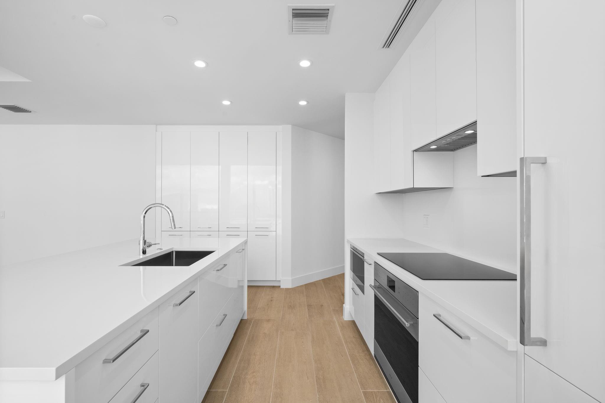 153 N Seabreeze #1005-S Fort Lauderdale, FL 33304