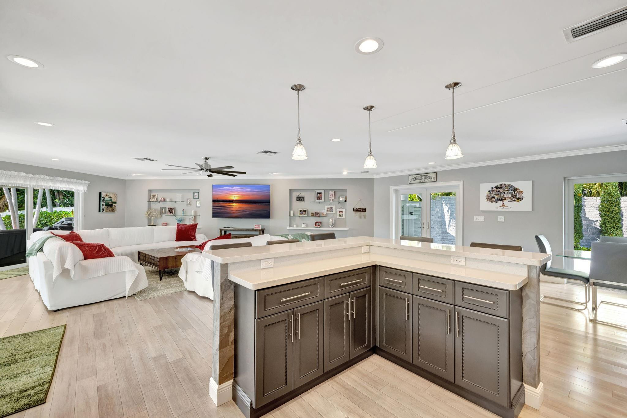 288 S Tradewinds Fort Lauderdale, FL 33308