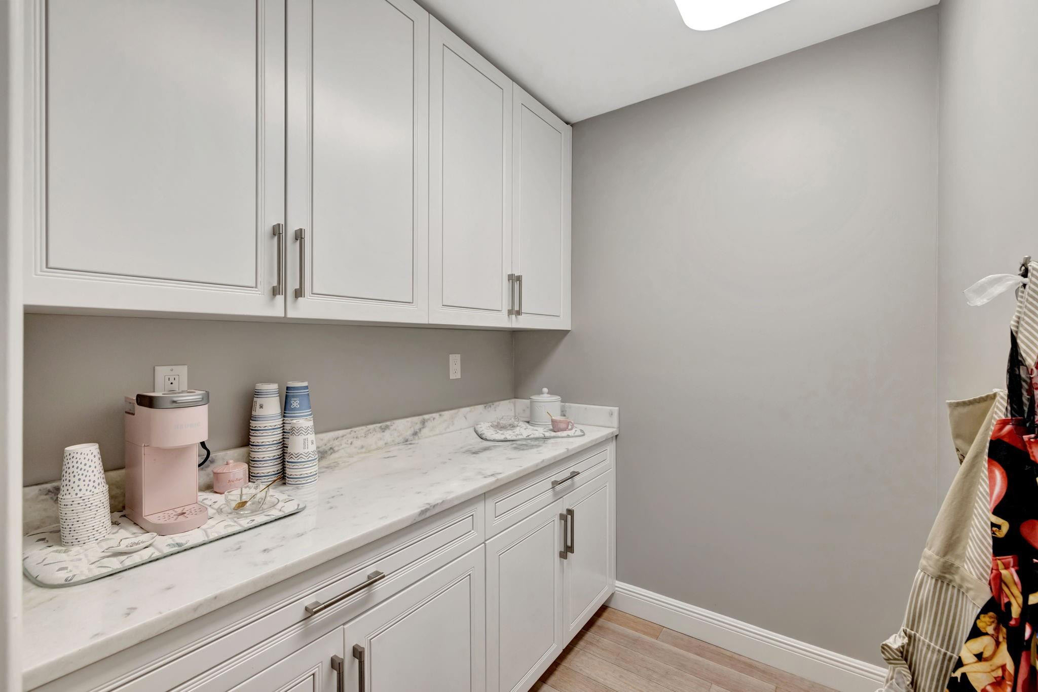 288 S Tradewinds Fort Lauderdale, FL 33308