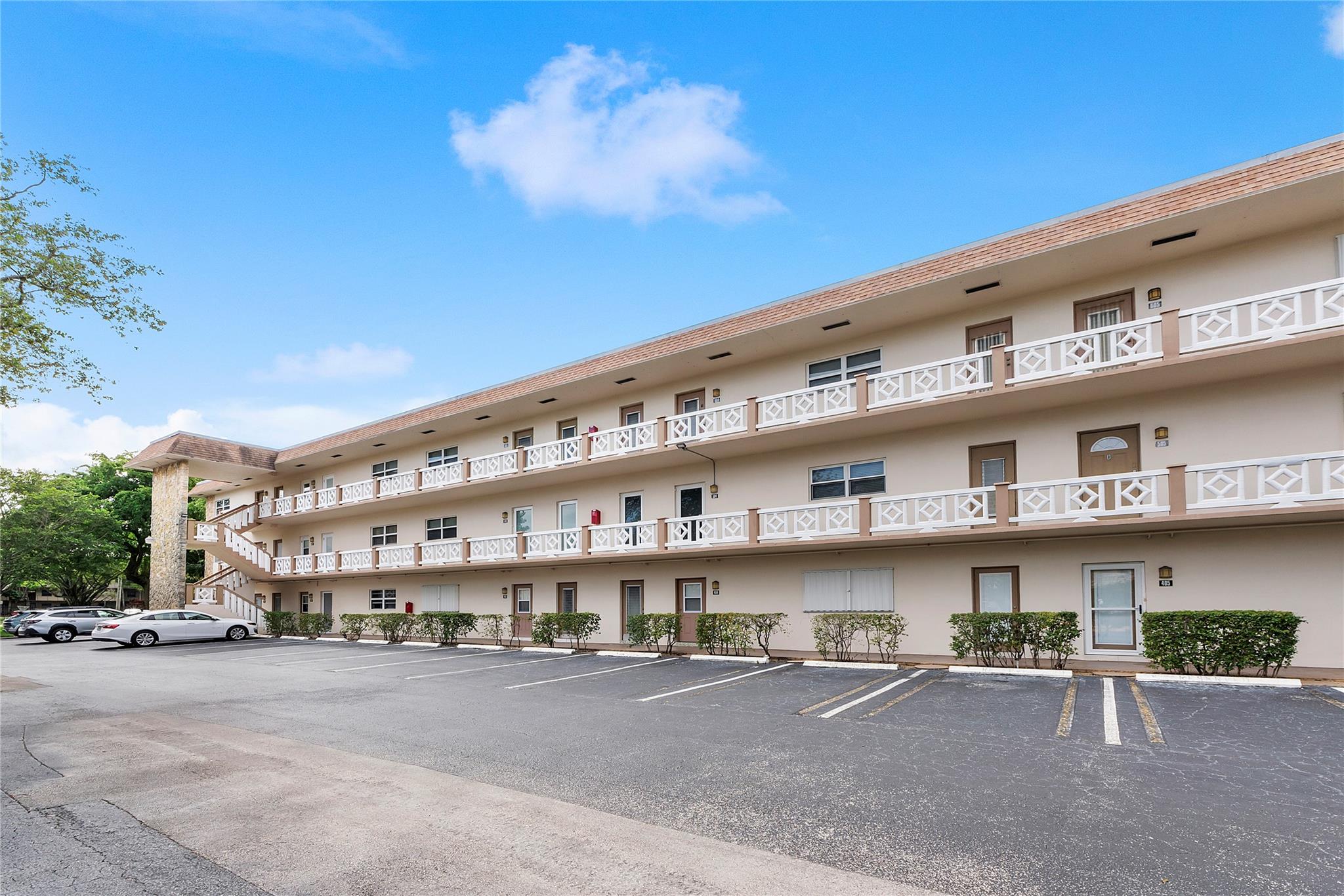 3405 NW 48th Ave #401