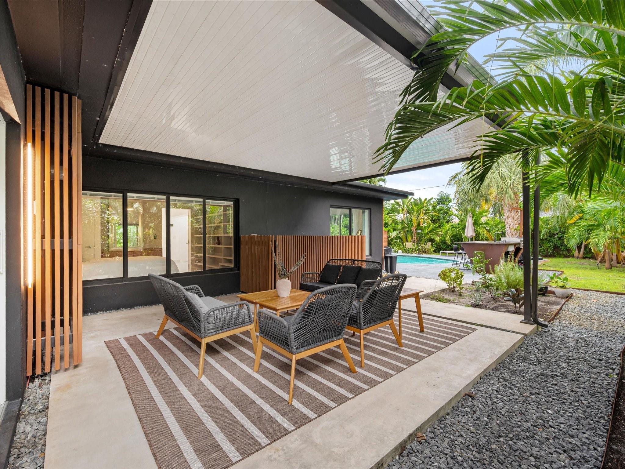 1232 NE 17th Way Fort Lauderdale, FL 33304