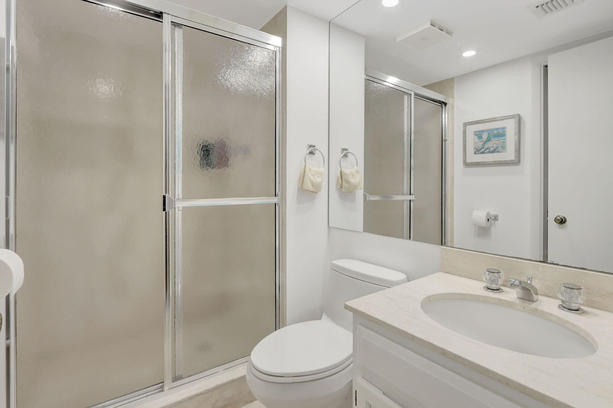 1710 S Ocean Ln #105 & 104 Fort Lauderdale, FL 33316