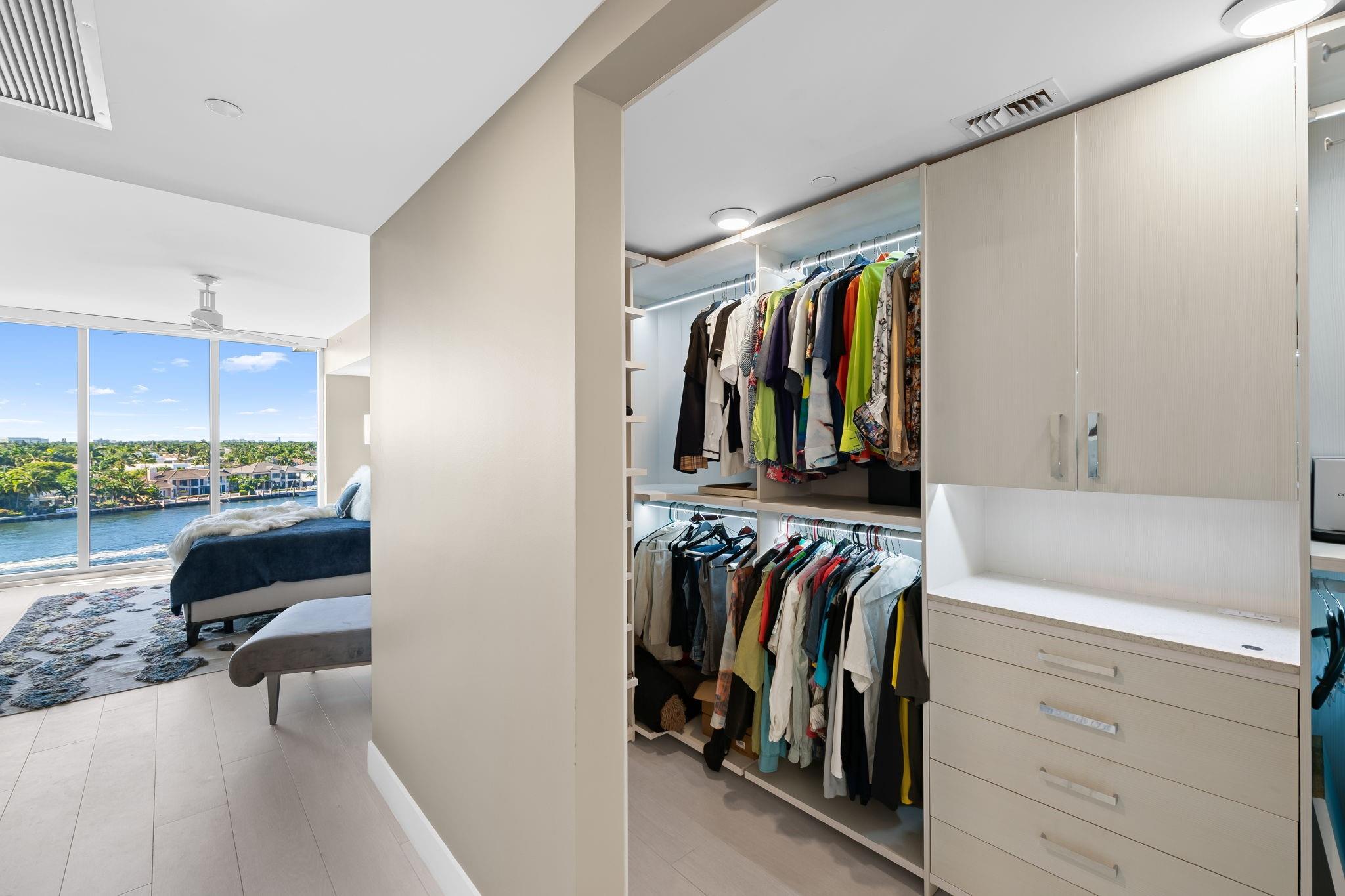 435 Bayshore #503 Fort Lauderdale, FL 33304