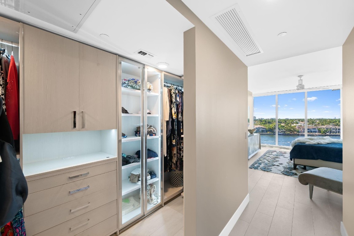 435 Bayshore #503 Fort Lauderdale, FL 33304