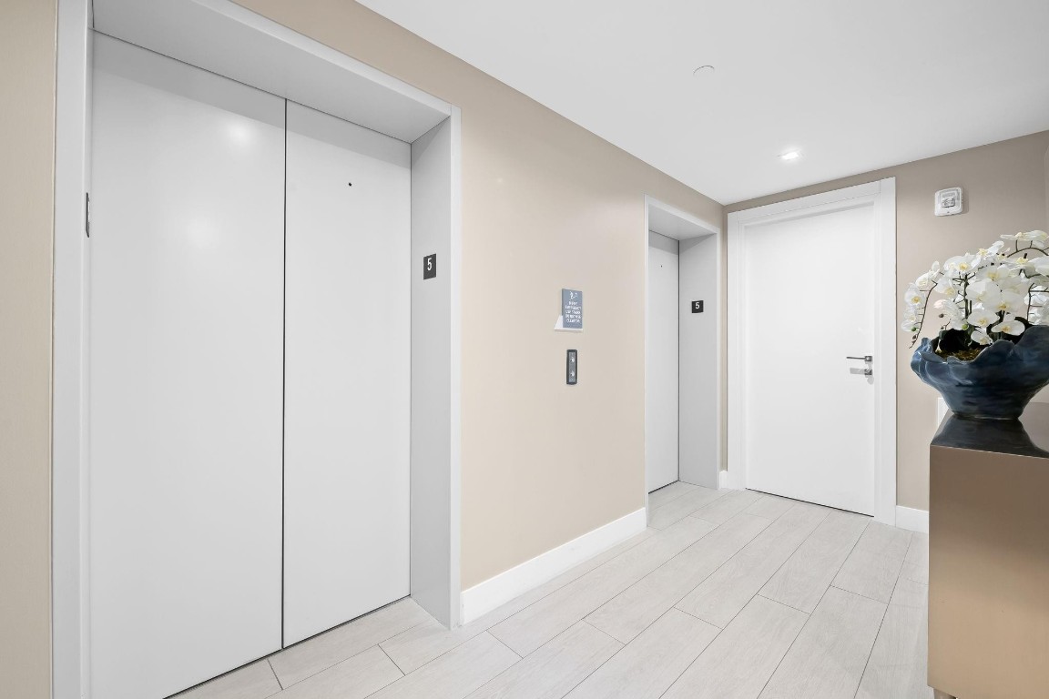 435 Bayshore #503 Fort Lauderdale, FL 33304