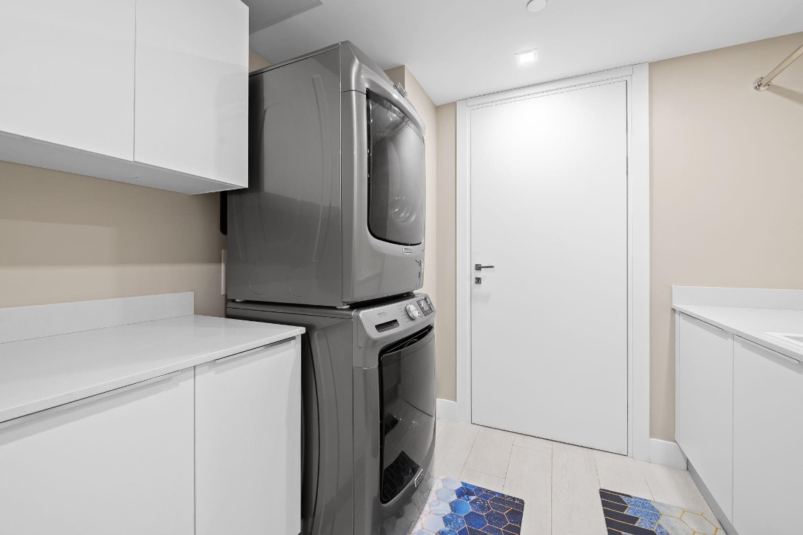 435 Bayshore #503 Fort Lauderdale, FL 33304