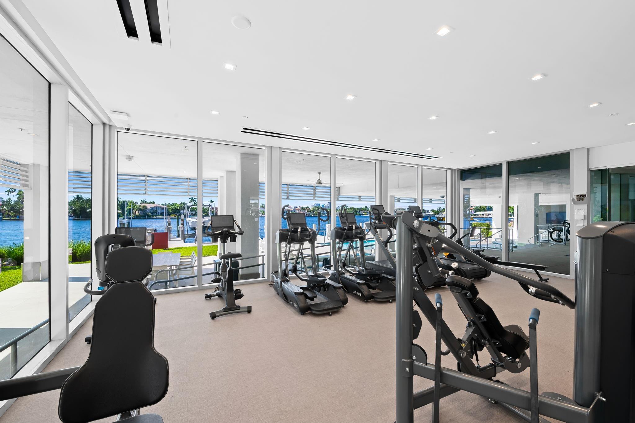 435 Bayshore #503 Fort Lauderdale, FL 33304