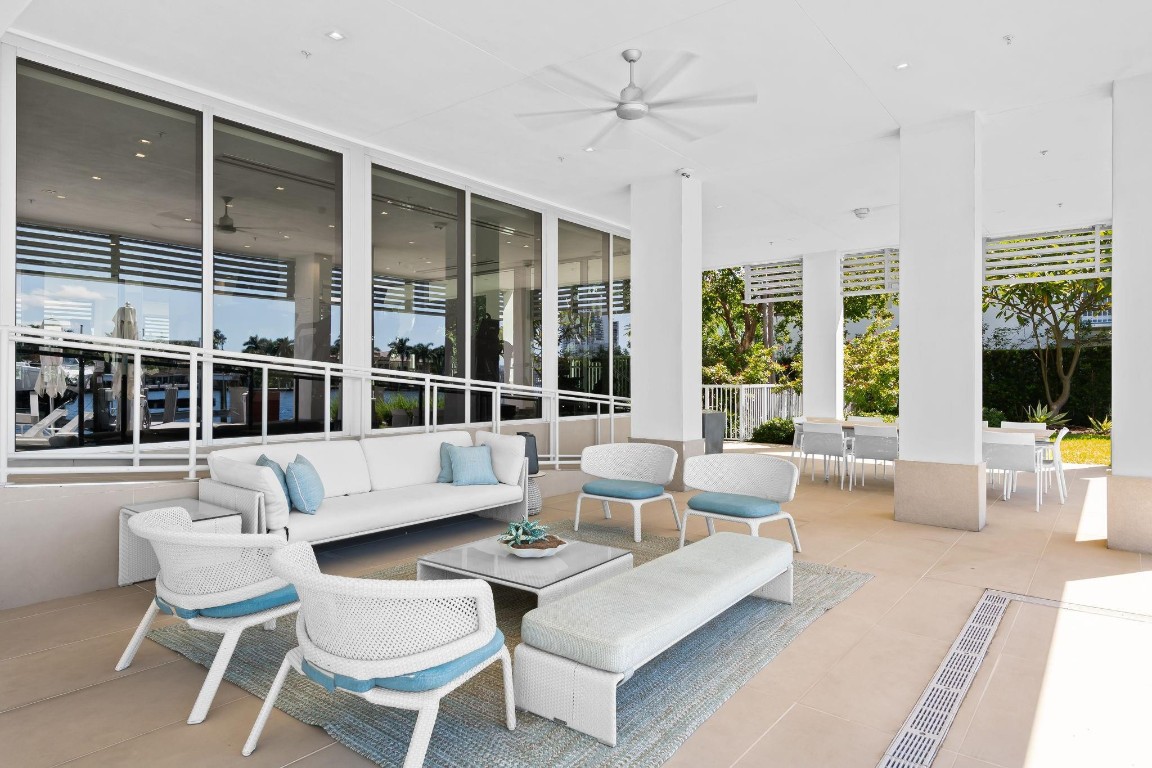 435 Bayshore #503 Fort Lauderdale, FL 33304