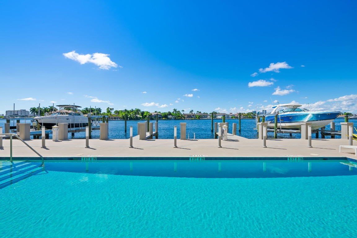 435 Bayshore #503 Fort Lauderdale, FL 33304