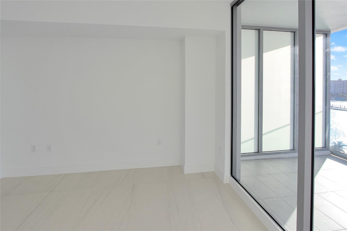 153 N Seabreeze Blv #S-903 Fort Lauderdale, FL 33304