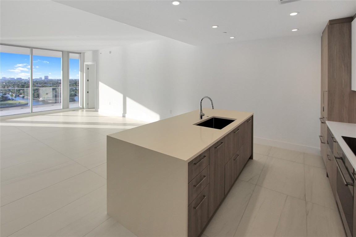 153 N Seabreeze Blv #S-903 Fort Lauderdale, FL 33304