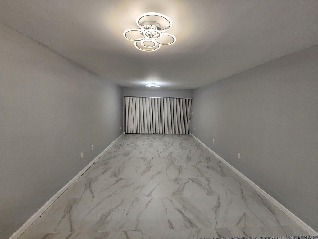 485 N Pine Is Rd Fort Lauderdale, FL 33324