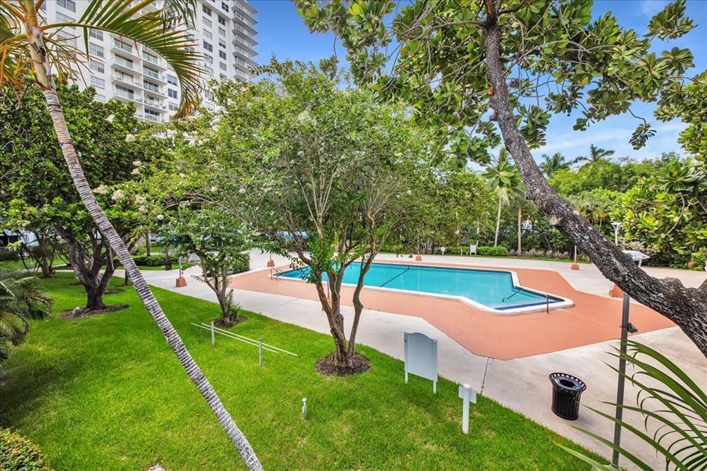 2851 NE 183rd St #1903E Aventura, FL 33160