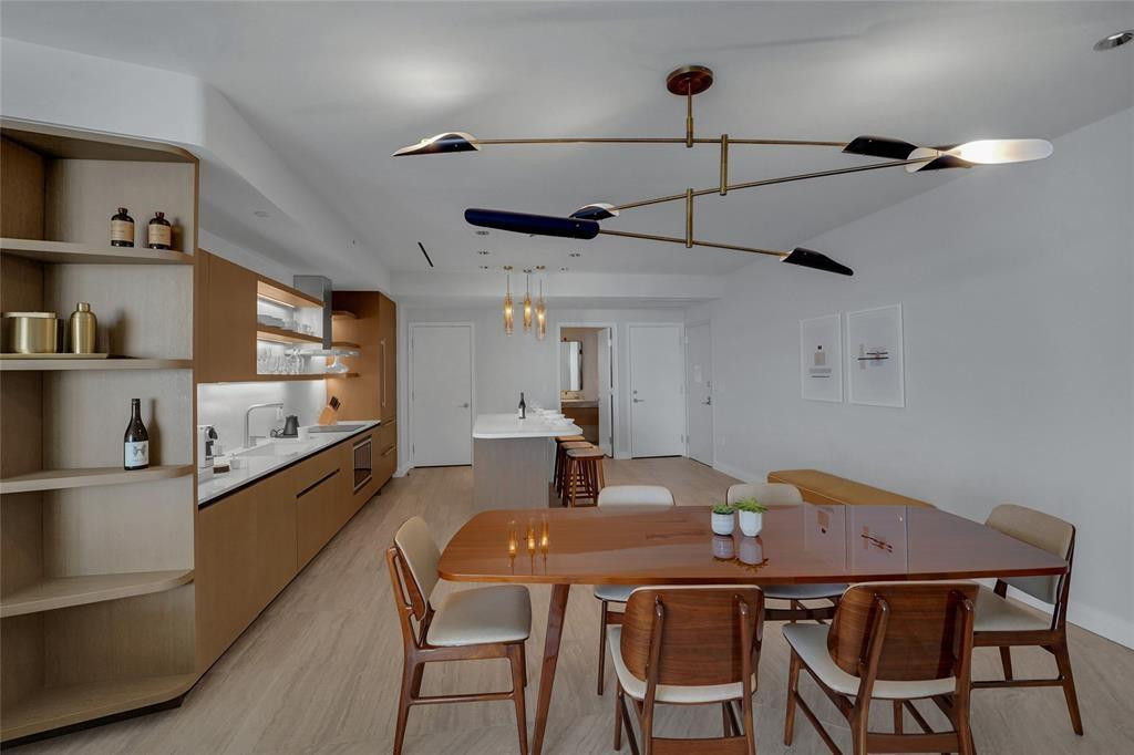 525 N Fort Lauderdale Bch #1204 Fort Lauderdale, FL 33304