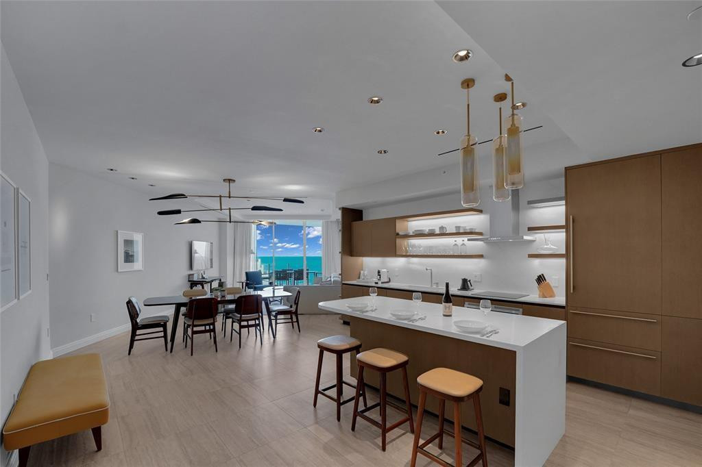 525 N Fort Lauderdale Bch #1204 Fort Lauderdale, FL 33304