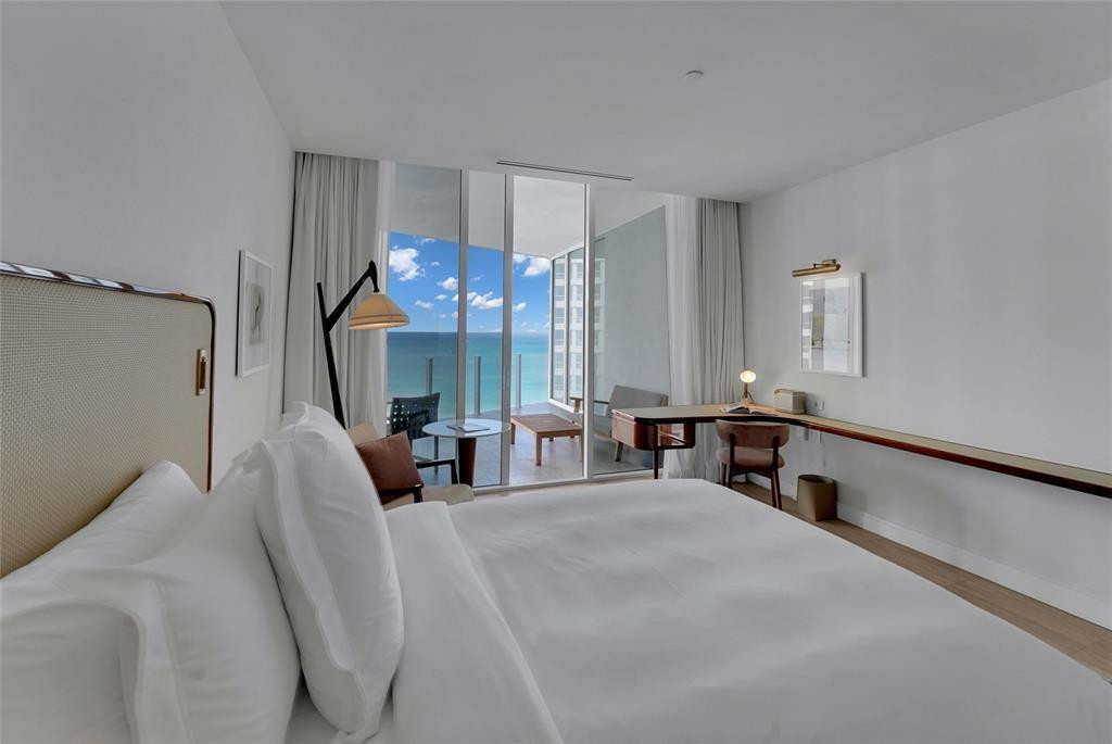 525 N Fort Lauderdale Bch #1204 Fort Lauderdale, FL 33304