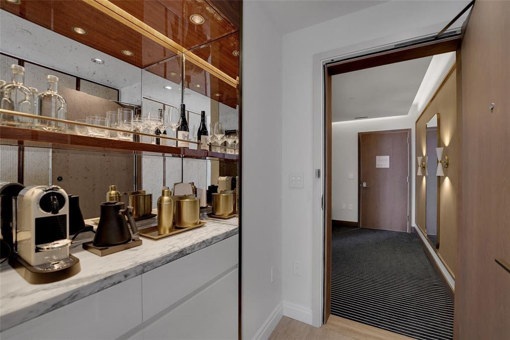 525 N Fort Lauderdale Bch #1204 Fort Lauderdale, FL 33304