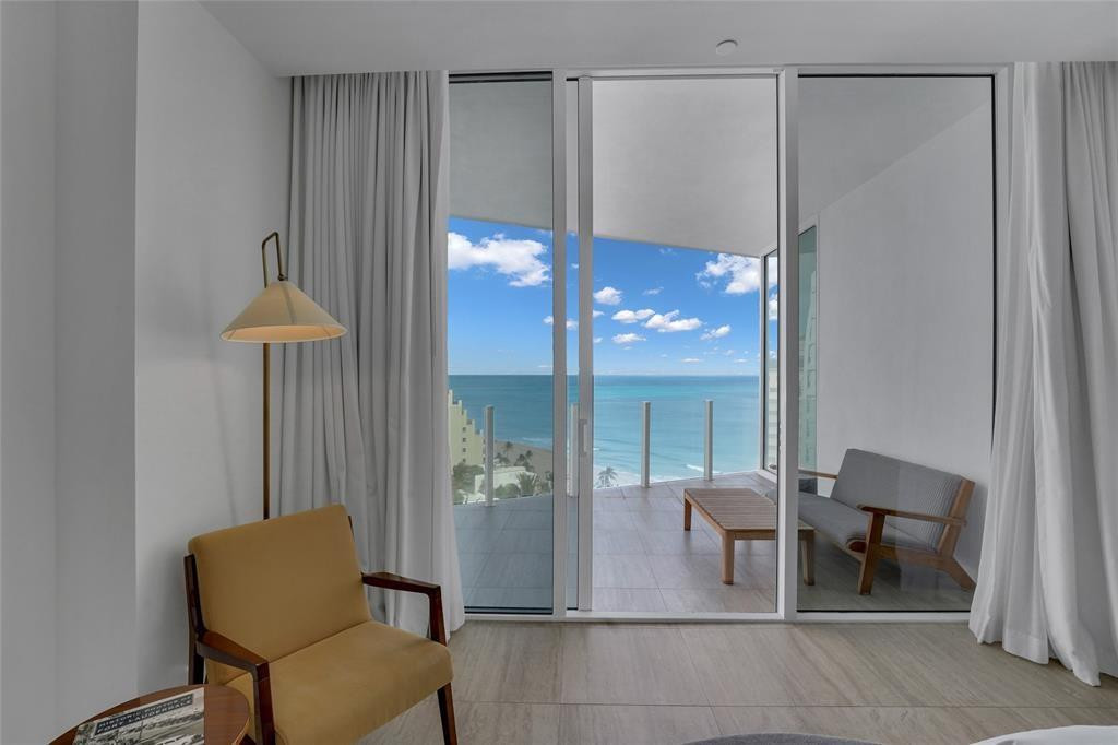 525 N Fort Lauderdale Bch #1204 Fort Lauderdale, FL 33304