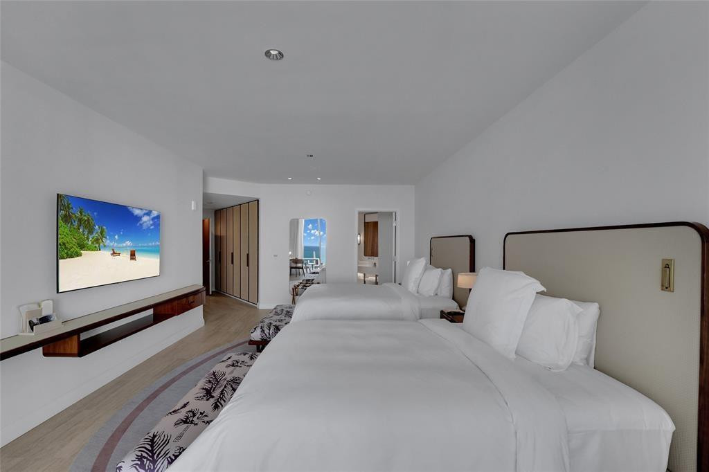 525 N Fort Lauderdale Bch #1204 Fort Lauderdale, FL 33304