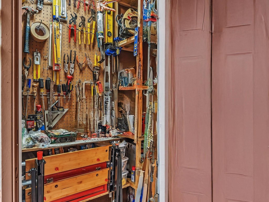 240 City Vw #240 Fort Lauderdale, FL 33311