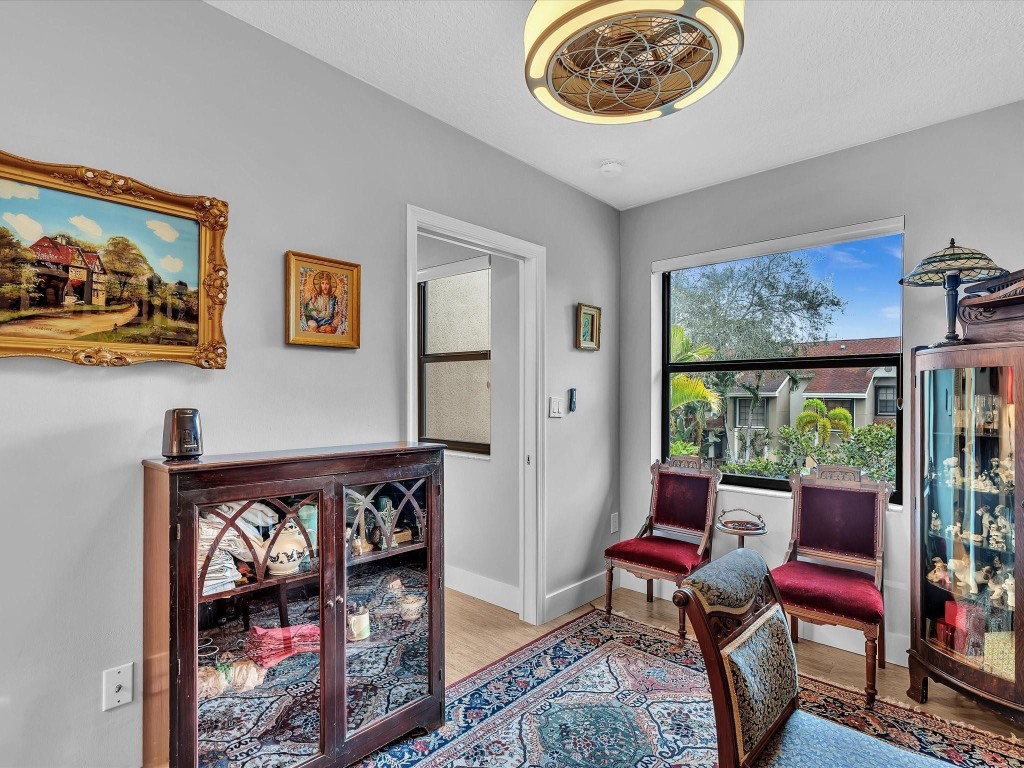 240 City Vw #240 Fort Lauderdale, FL 33311