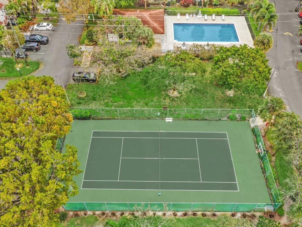 240 City Vw #240 Fort Lauderdale, FL 33311