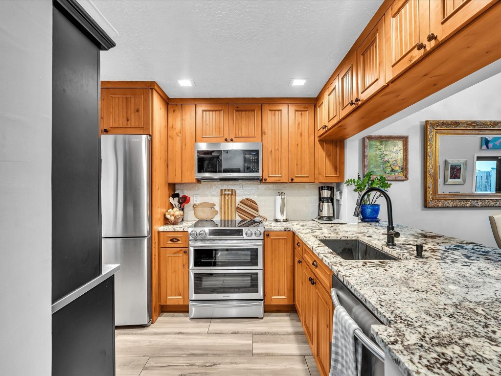 240 City Vw #240 Fort Lauderdale, FL 33311