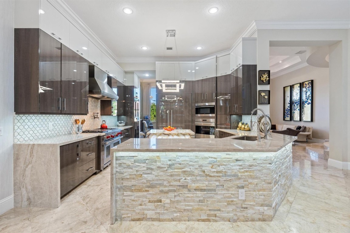 580 Carrotwood Fort Lauderdale, FL 33324