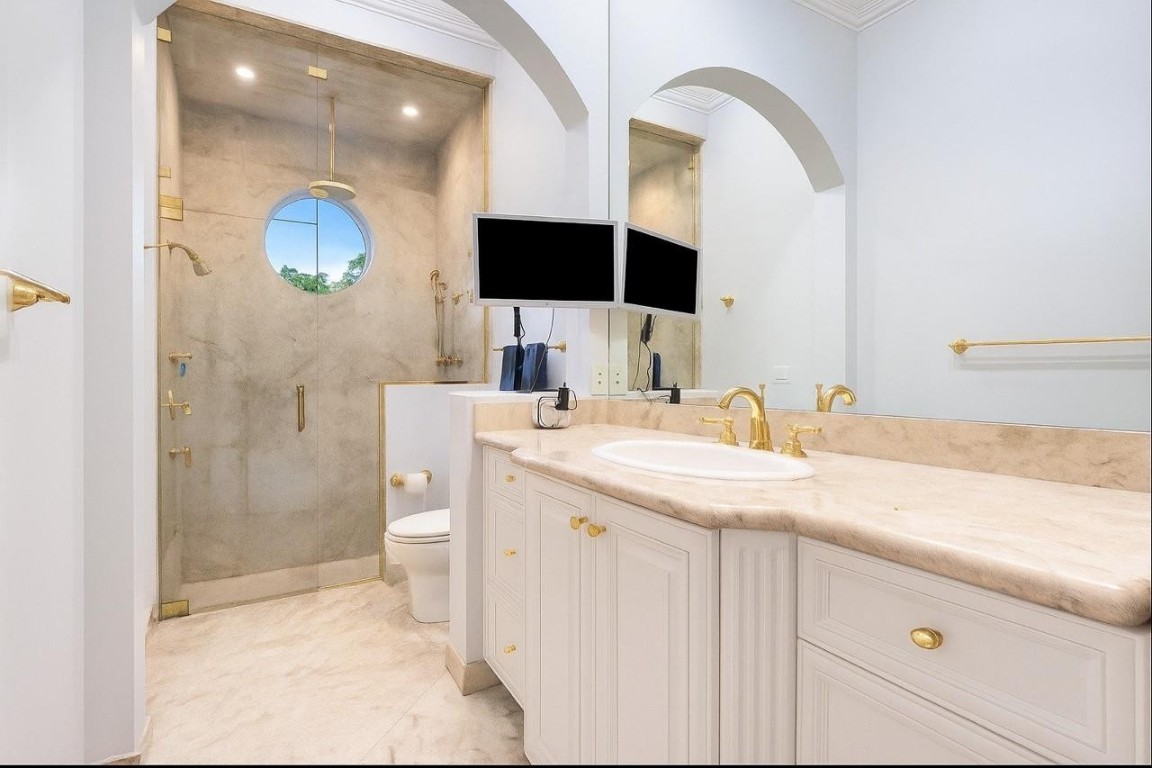 580 Carrotwood Fort Lauderdale, FL 33324