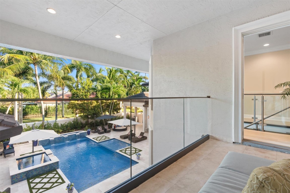 580 Carrotwood Fort Lauderdale, FL 33324