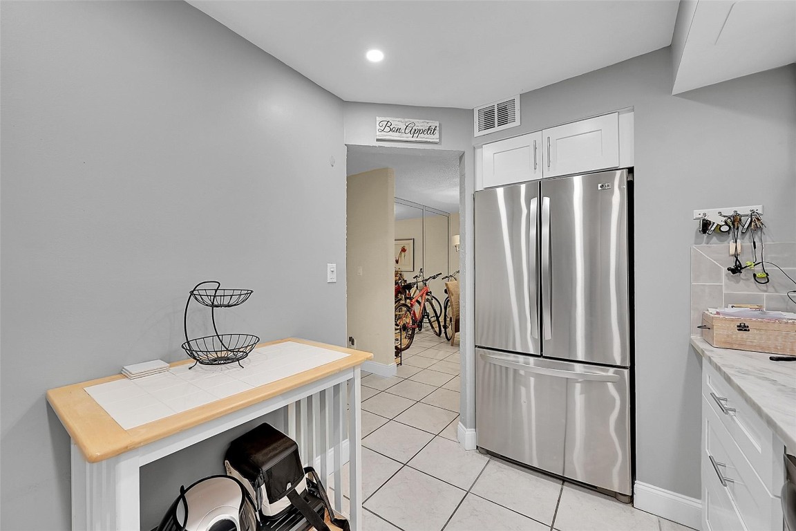 3909 N Ocean #108 Fort Lauderdale, FL 33308