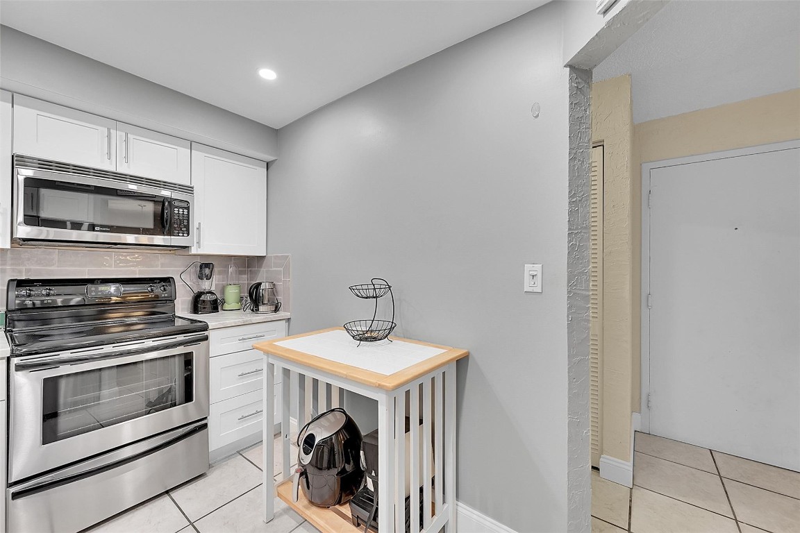 3909 N Ocean #108 Fort Lauderdale, FL 33308